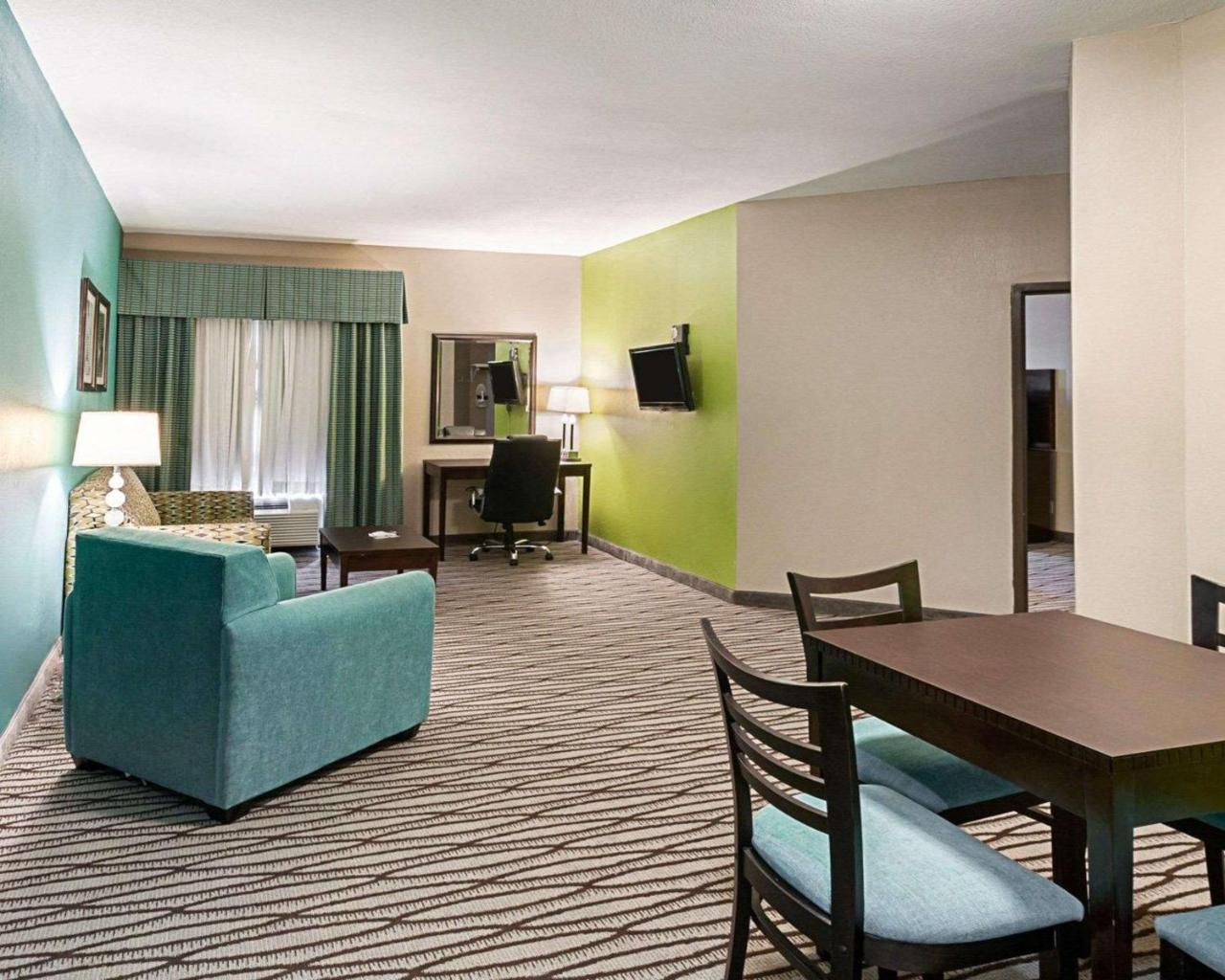 Quality Suites Sulphur Exterior foto